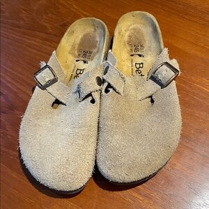 Birkenstock Betula Suede tan Boston Clogs size 7